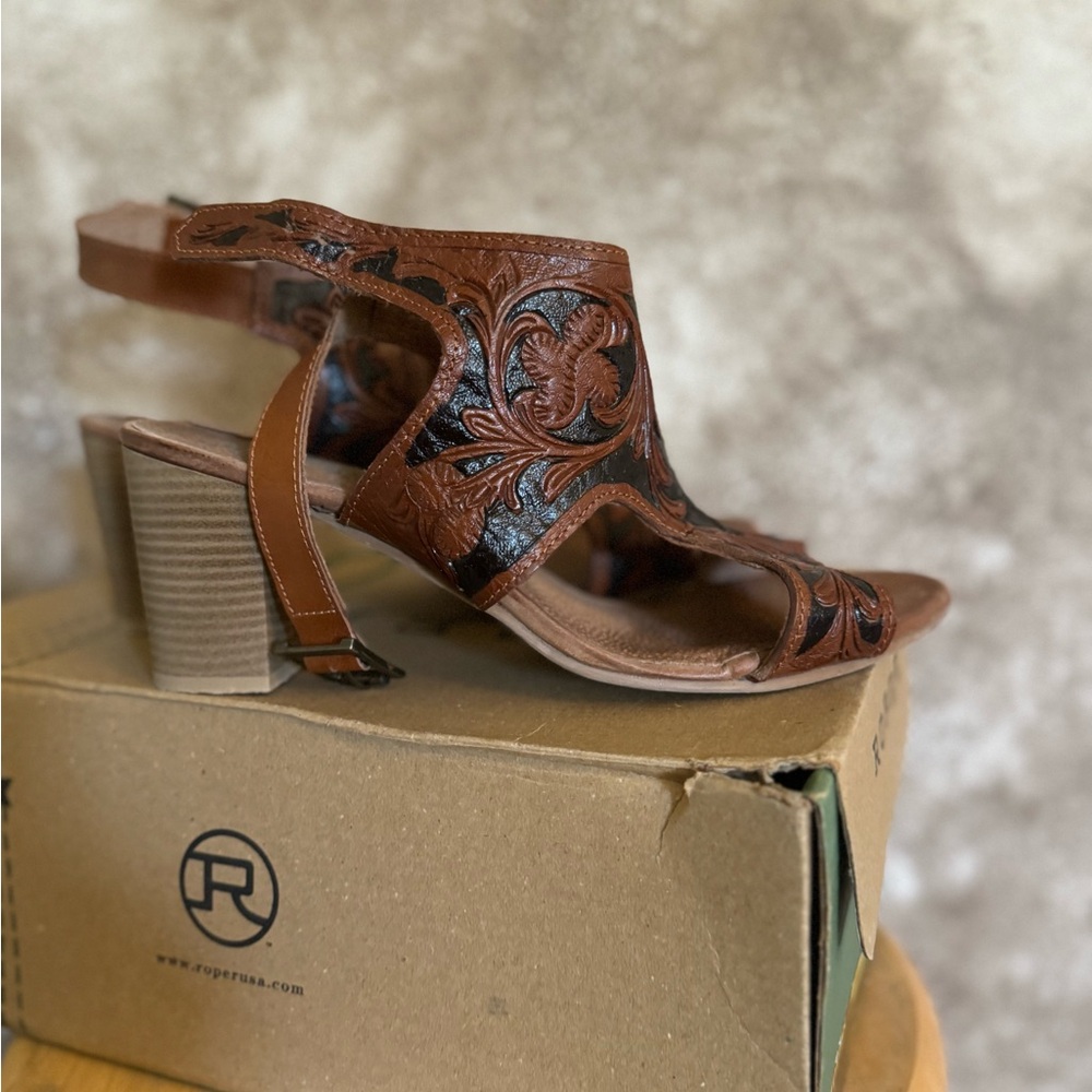 Roper Womens Tan Leather Mika II Tooled Sandal Shoes